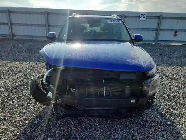 KMHRC8A3XPU242539 2023 HYUNDAI VENUE-4