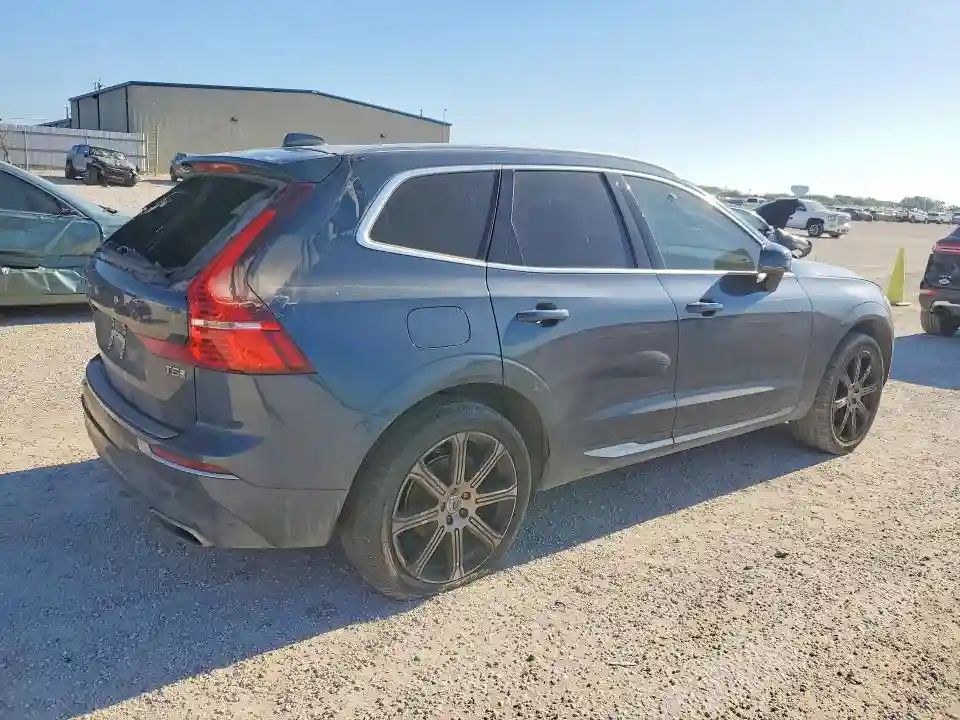 YV4102DL3L1424336 2020 VOLVO XC60-2