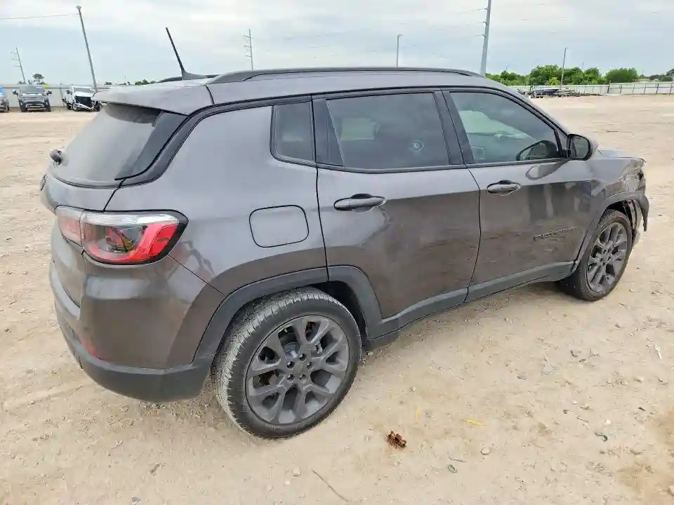 3C4NJCEB5MT545750 2021 JEEP COMPASS-2