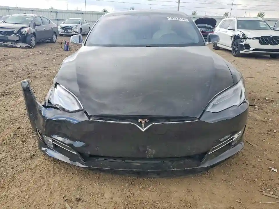 5YJSA1E46KF309001 2019 TESLA MODEL S-4