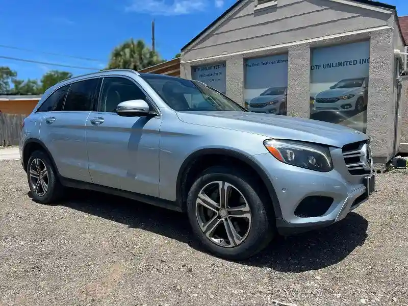 WDC0G4KB0HF140697 2017 MERCEDES-BENZ GLC-CLASS-0
