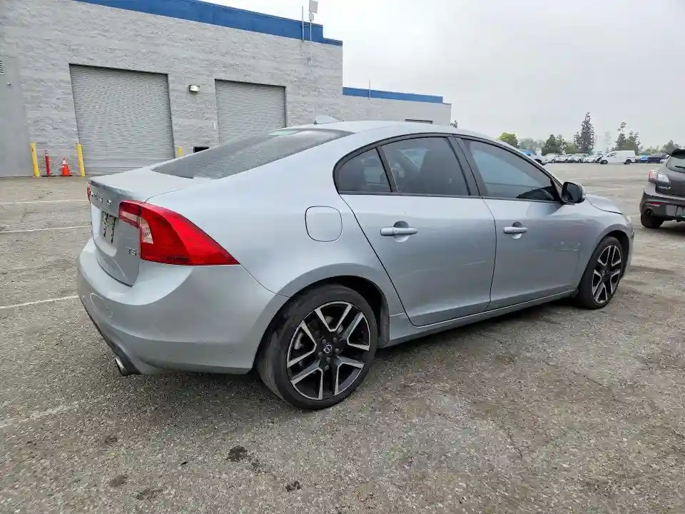 YV126MFLXH2437496 2017 VOLVO S60-2