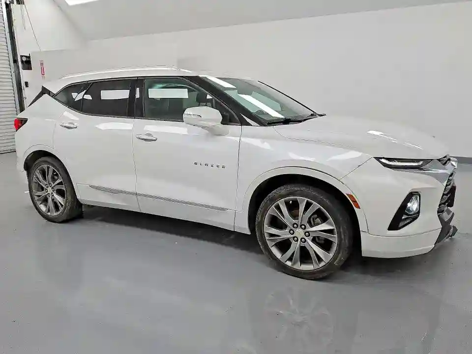 3GNKBFRS8LS556121 2020 CHEVROLET BLAZER-3