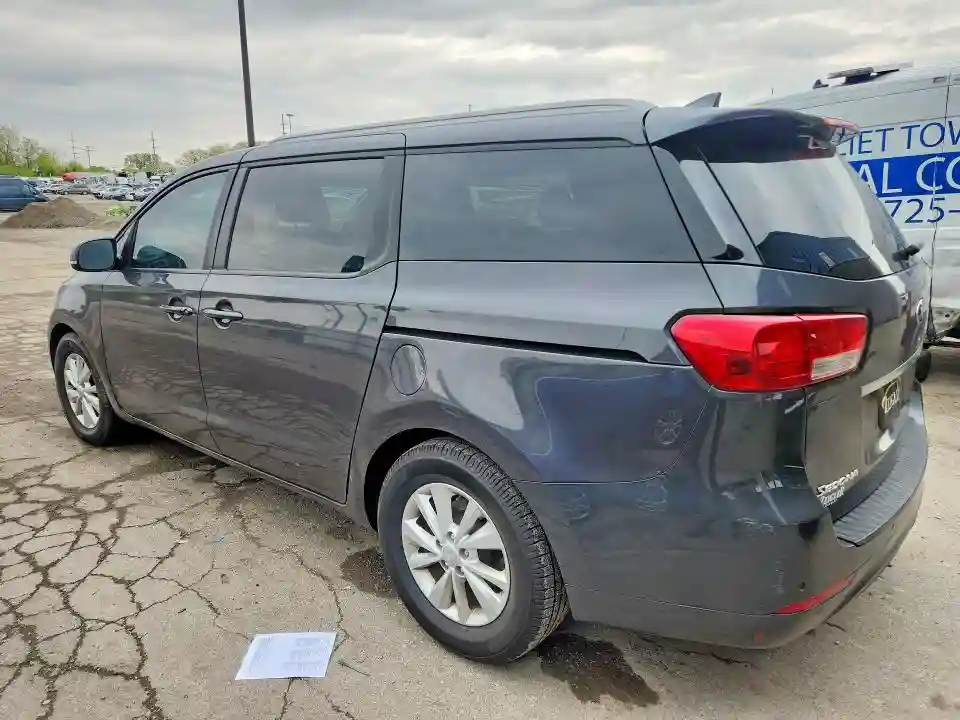 KNDMB5C1XJ6396823 2018 KIA SEDONA-1