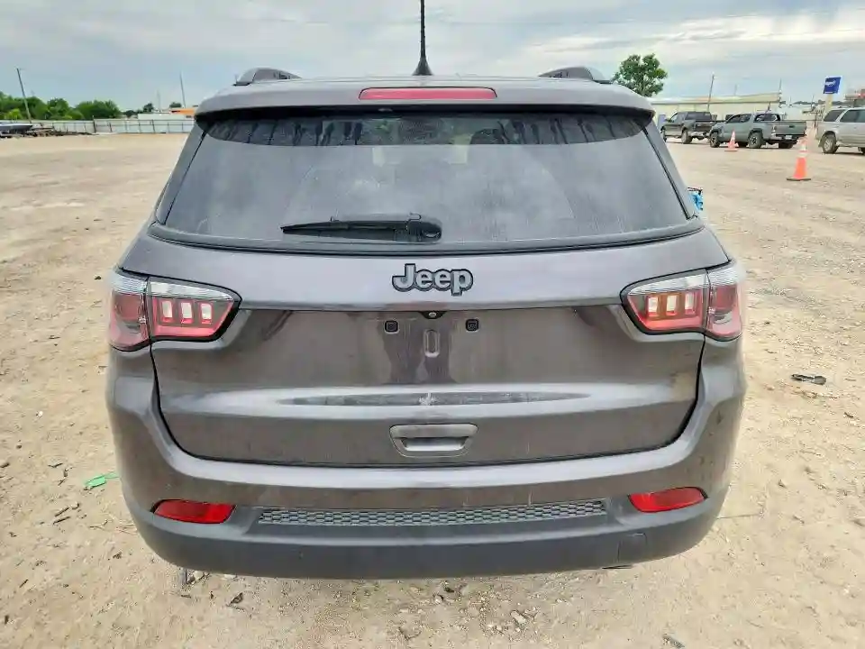 3C4NJCEB5MT545750 2021 JEEP COMPASS-5
