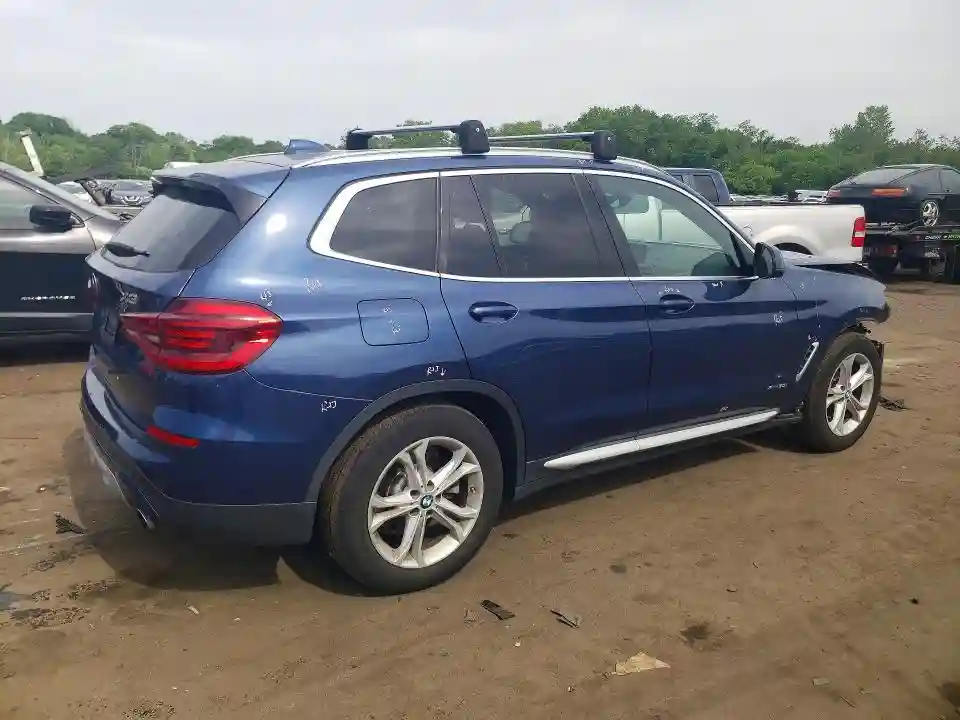 5UXTR9C51JLC69348 2018 BMW X3-2