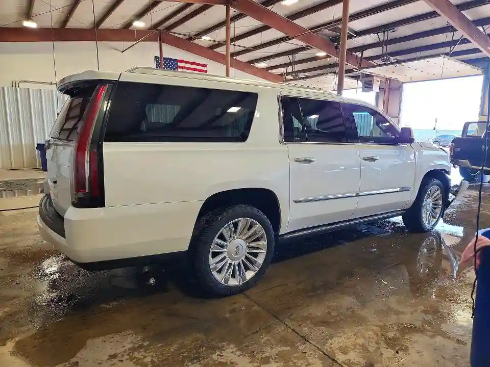 1GYS4KKJ2GR269096 2016 CADILLAC ESCALADE-2