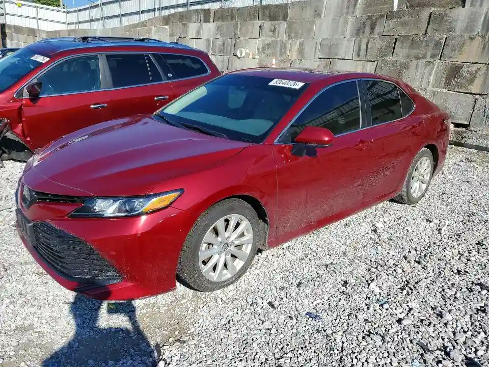 4T1B11HK1JU622338 2018 TOYOTA CAMRY-0