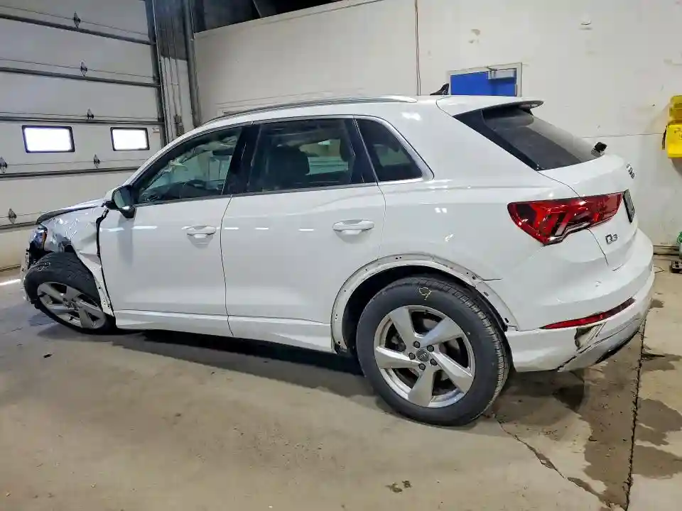 WA1AECF37K1076623 2019 AUDI Q3-1