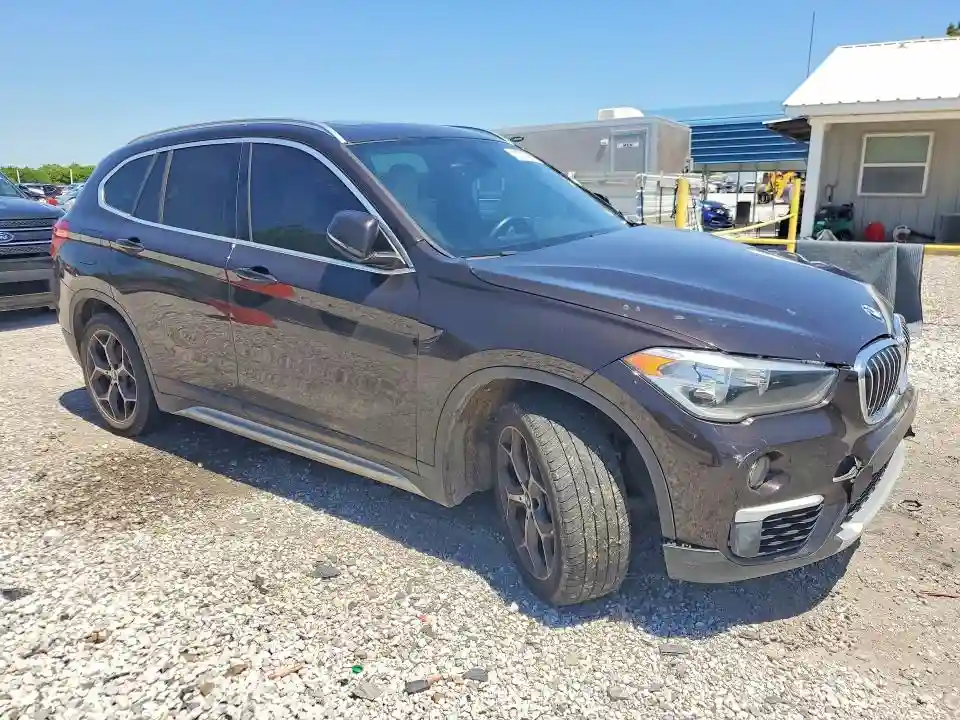 WBXHT3C31J5L27998 2018 BMW X1-3