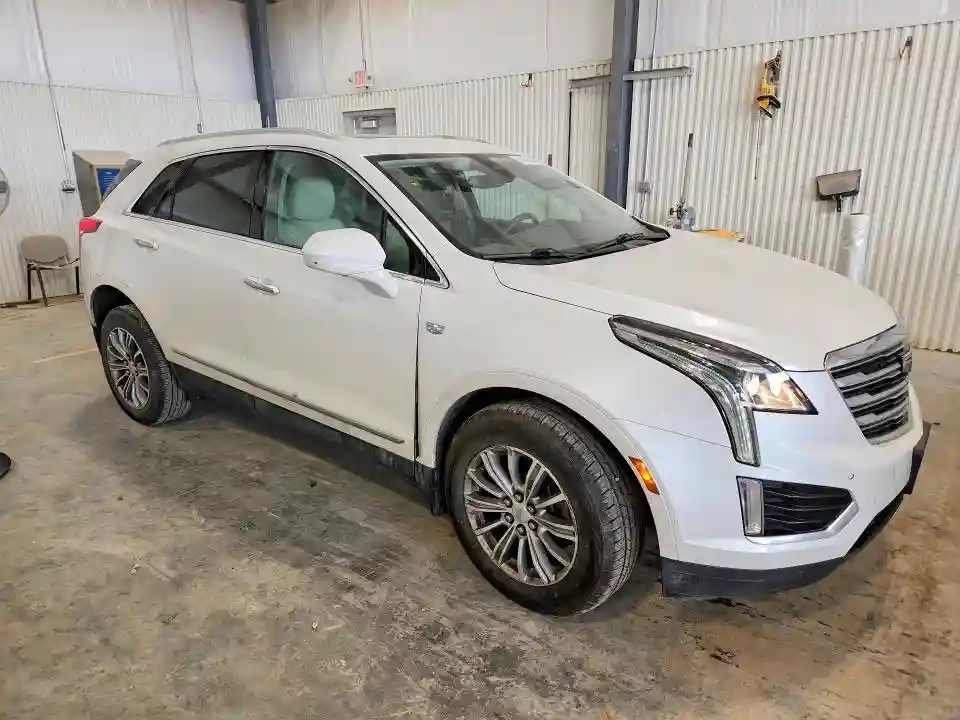 1GYKNBRS7HZ131583 2017 CADILLAC XT5-3