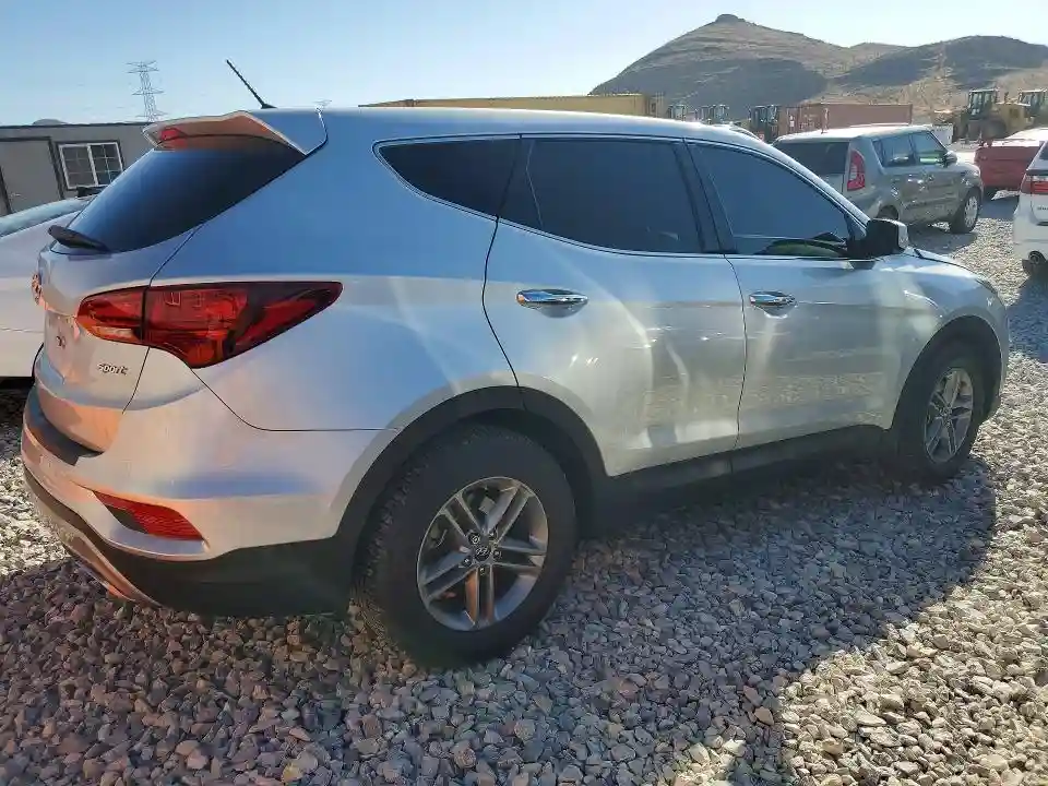 5XYZT3LB9JG538396 2018 HYUNDAI SANTA FE-2