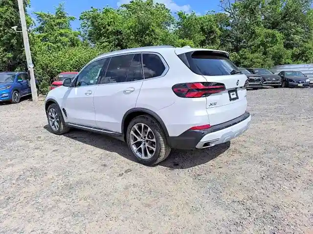 5UX23EU09T9299011 2026 BMW X5-1