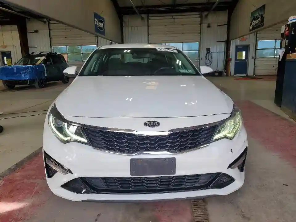 5XXGT4L3XKG363538 2019 KIA OPTIMA-4