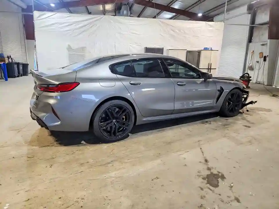 WBSGV0C05SCW14242 2025 BMW M8-2