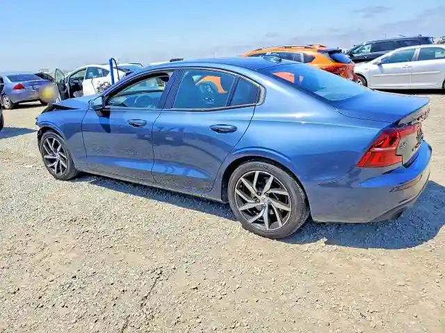 7JR102FK9LG047811 2020 VOLVO S60-1