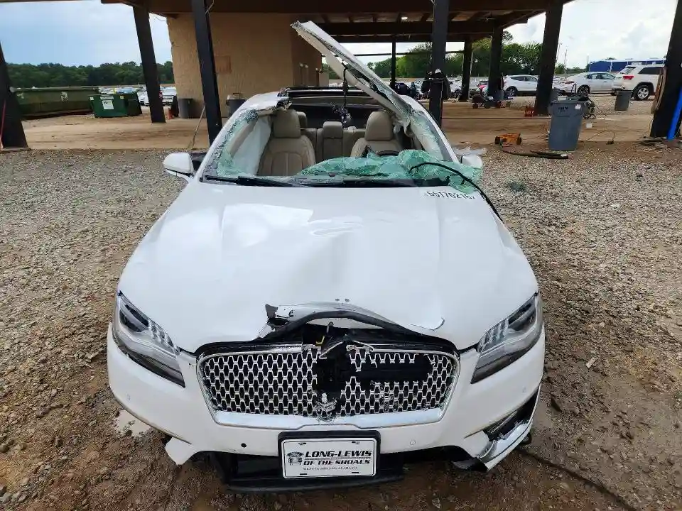 3LN6L5E92LR613971 2020 LINCOLN MKZ-4