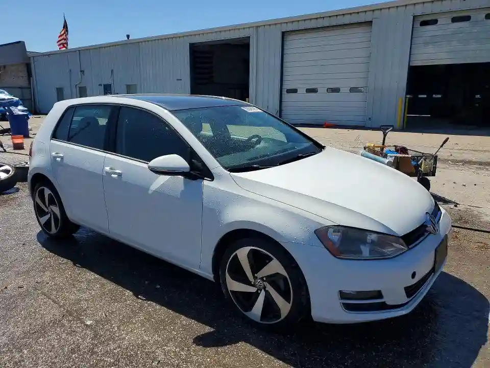 3VW2A7AU7FM012777 2015 VOLKSWAGEN GOLF-3