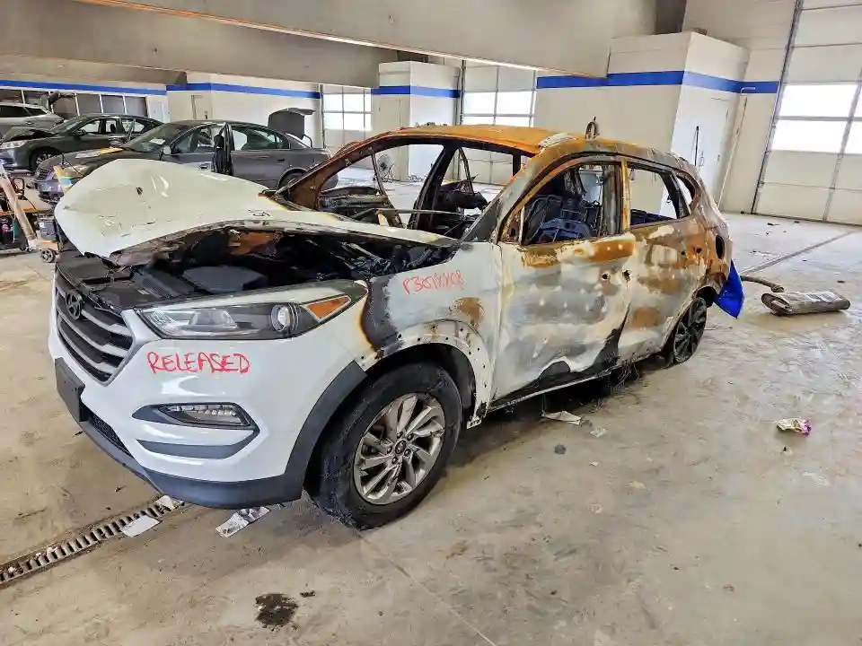 KM8J3CA43JU788308 2018 HYUNDAI TUCSON-0