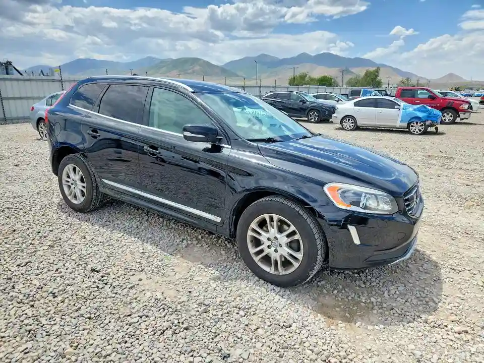 YV4612RM5F2734054 2015 VOLVO XC60-3