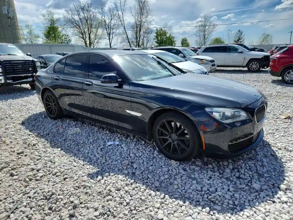 WBAYB6C5XFD966121 2015 BMW 7 SERIES-3