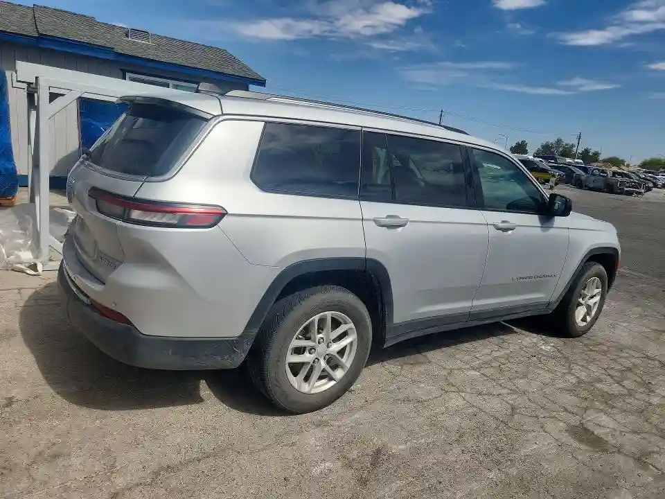 1C4RJKAG6P8805119 2023 JEEP CHEROKEE-2