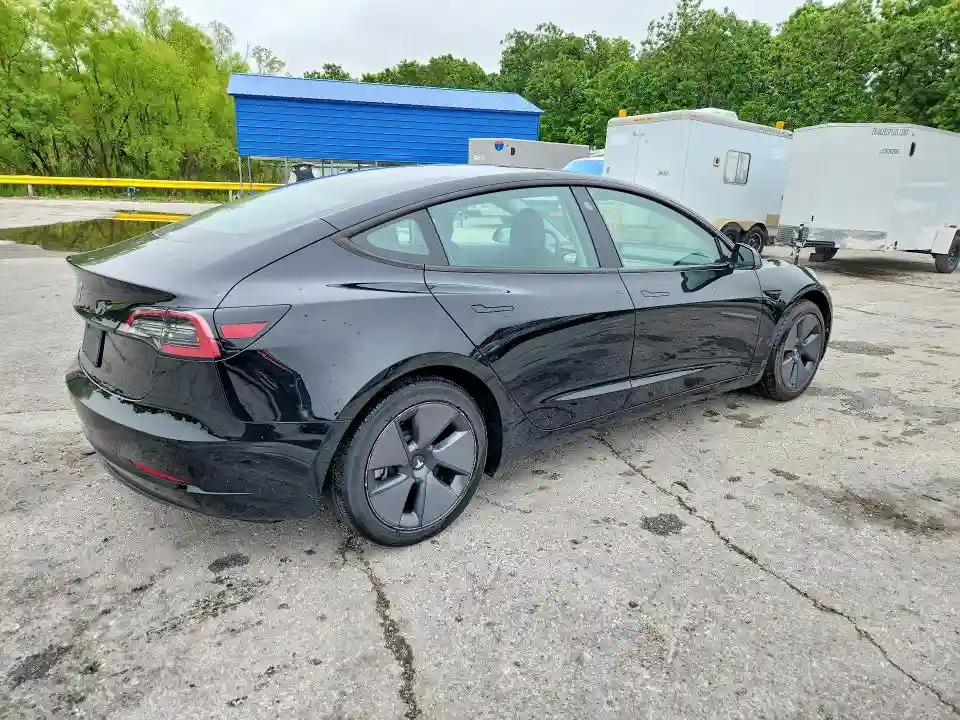 5YJ3E1EA0MF907067 2021 TESLA MODEL 3-2