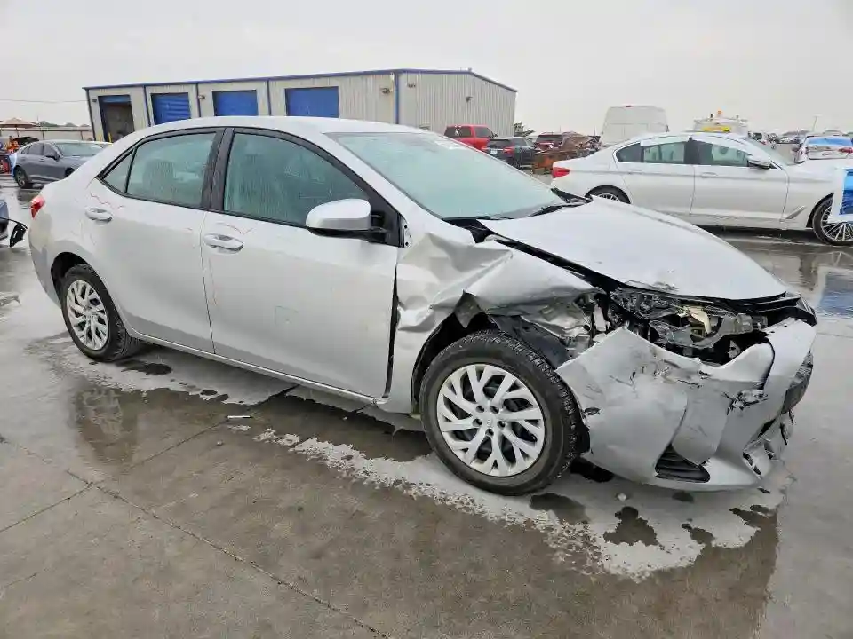 5YFBURHE1KP881964 2019 TOYOTA COROLLA-3