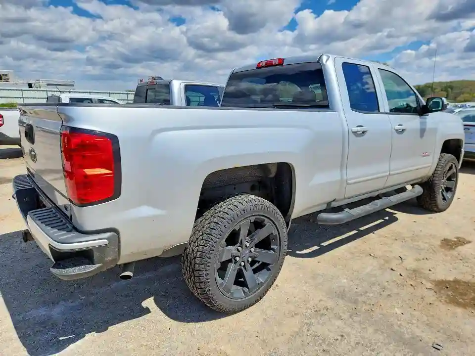 1GCVKREC1HZ353393 2017 CHEVROLET SILVERADO-2