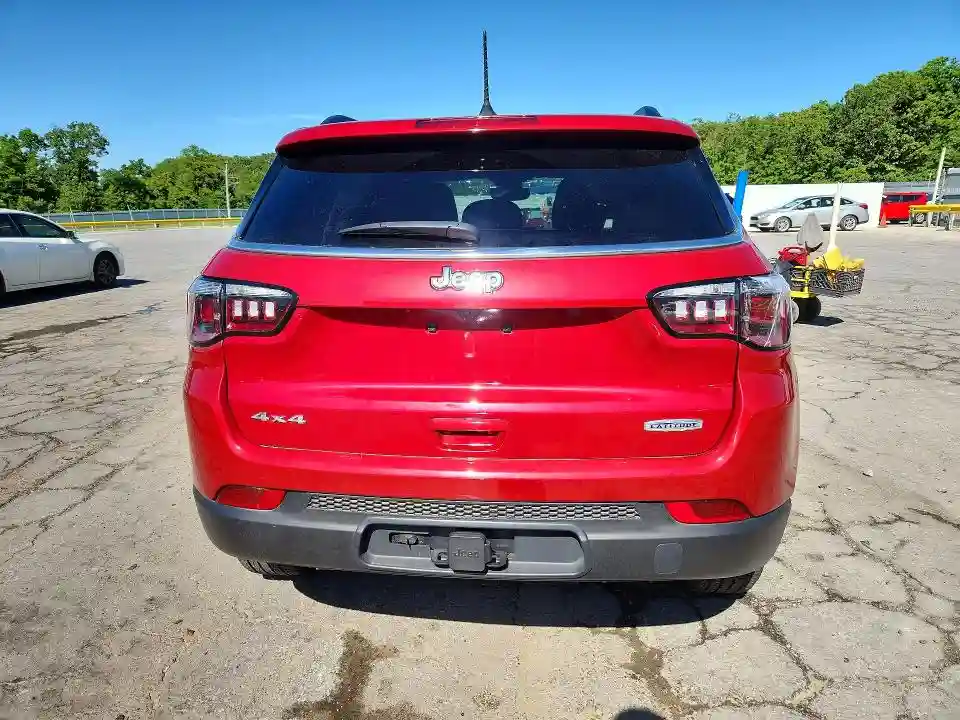 3C4NJDBN2ST557999 2025 JEEP COMPASS-5