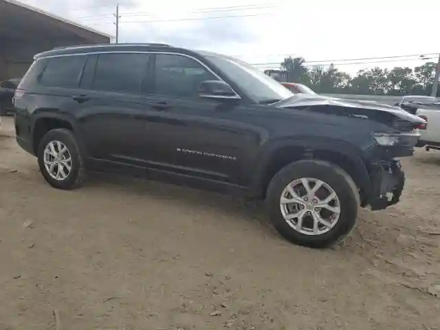 1C4RJKBG6N8587372 2022 JEEP GRAND CHEROKEE-3