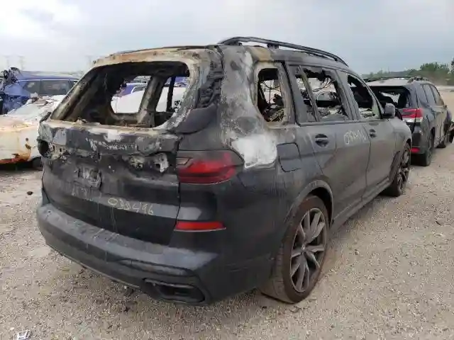 5UXCX6C01N9K20496 2022 BMW X7-2
