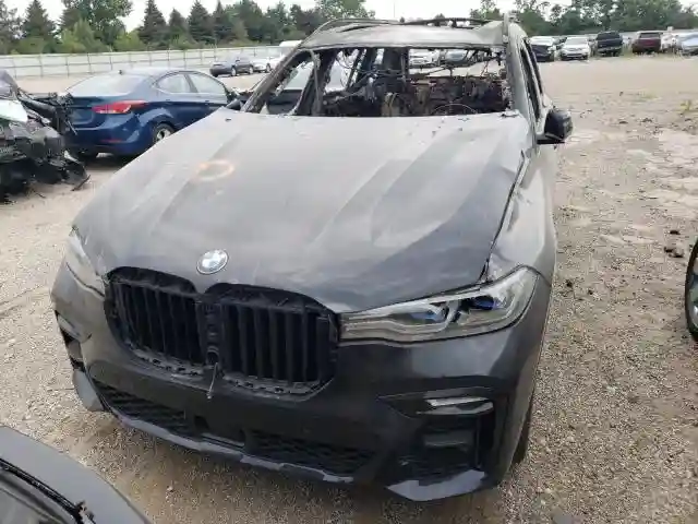 5UXCX6C01N9K20496 2022 BMW X7-4
