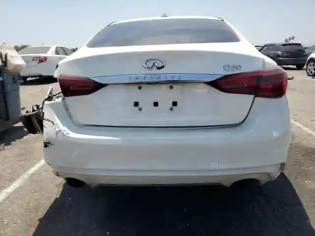JN1EV7APXJM350096 2018 INFINITI Q50-5