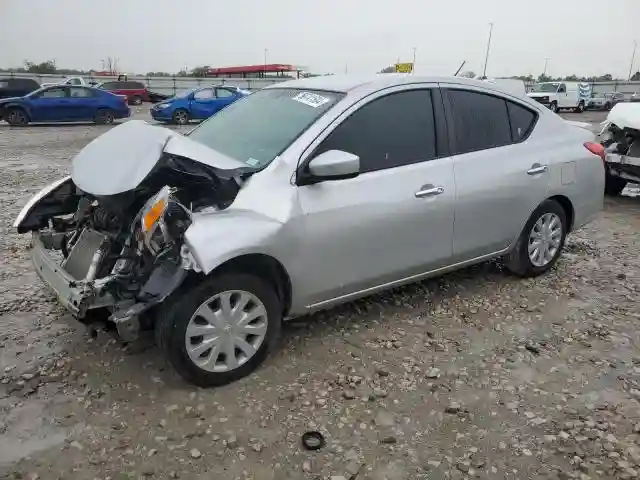 3N1CN7AP3KL844643 2019 NISSAN VERSA-0