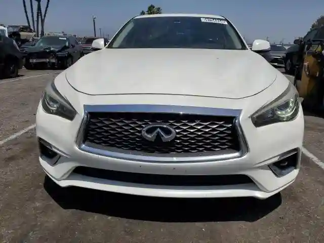 JN1EV7APXJM350096 2018 INFINITI Q50-4