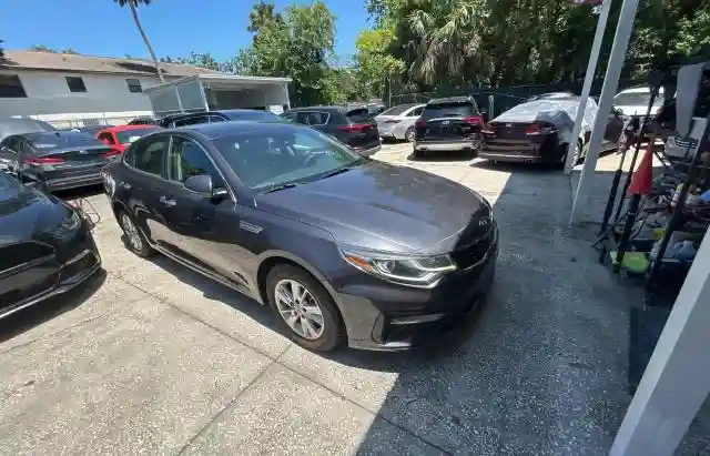 5XXGT4L36KG283458 2019 KIA OPTIMA-0