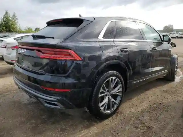 WA1FVAF1XKD031182 2019 AUDI Q8-2