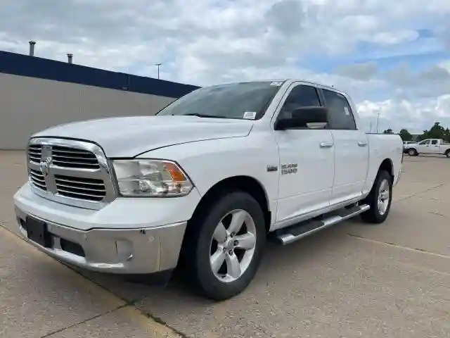 1C6RR6LT3GS170087 2016 RAM 1500-1