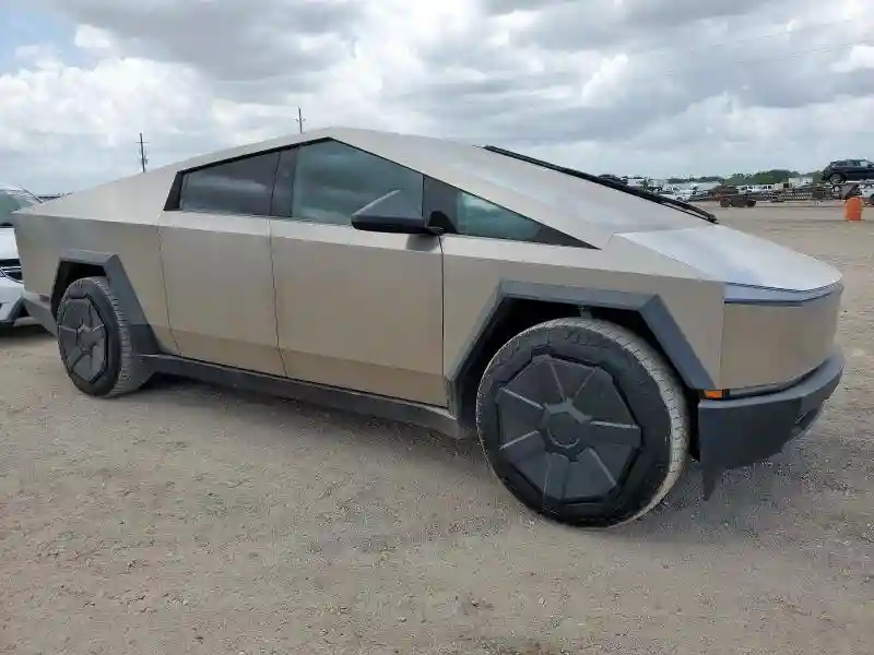 7G2CEHED7RA022353 2024 TESLA CYBERTRUCK-3