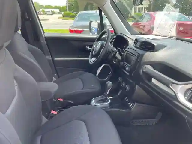 ZACNJAAB8KPK11398 2019 JEEP RENEGADE-4