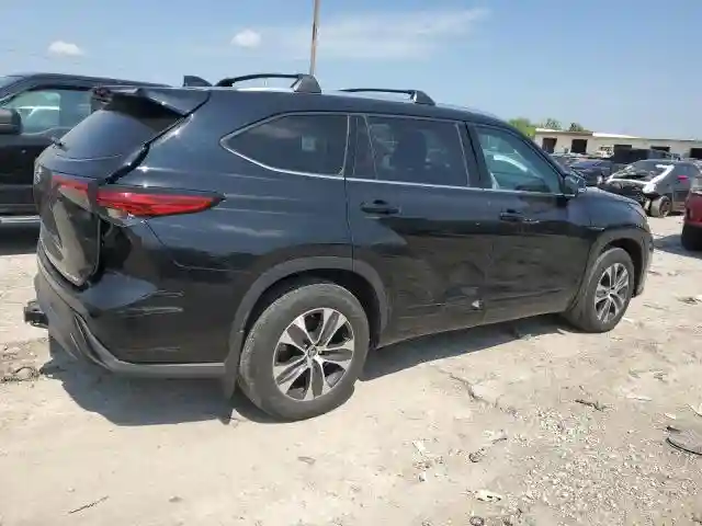 5TDGZRBH0MS110335 2021 TOYOTA HIGHLANDER-2