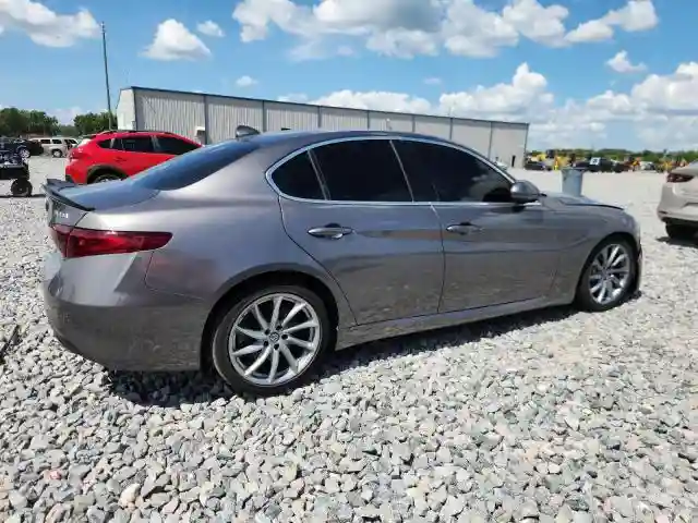 ZARFAEBN6H7556190 2017 ALFA ROMEO GIULIA-2
