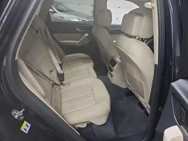 WA1BNAFY5K2083360 2019 AUDI Q5-5