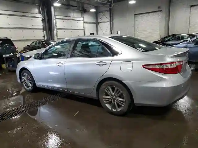 4T1BF1FK8HU368352 2017 TOYOTA CAMRY-1