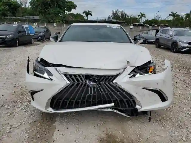 58ADZ1B19RU175330 2024 LEXUS ES350-4