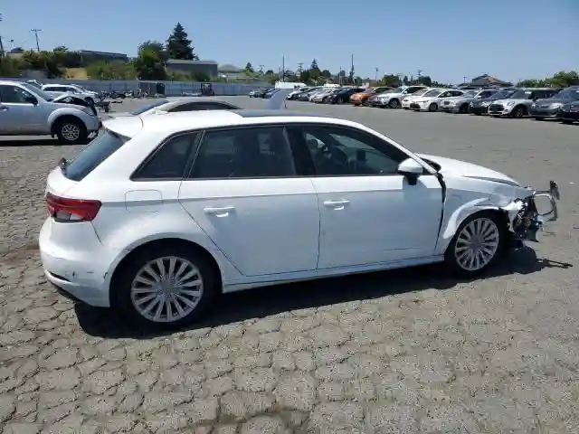WAUUPBFF8HA092224 2017 AUDI A3-2