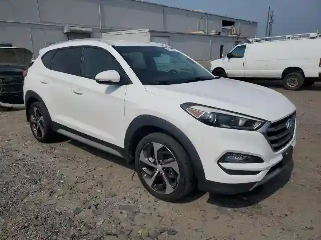 KM8J3CA22HU388779 2017 HYUNDAI TUCSON-3