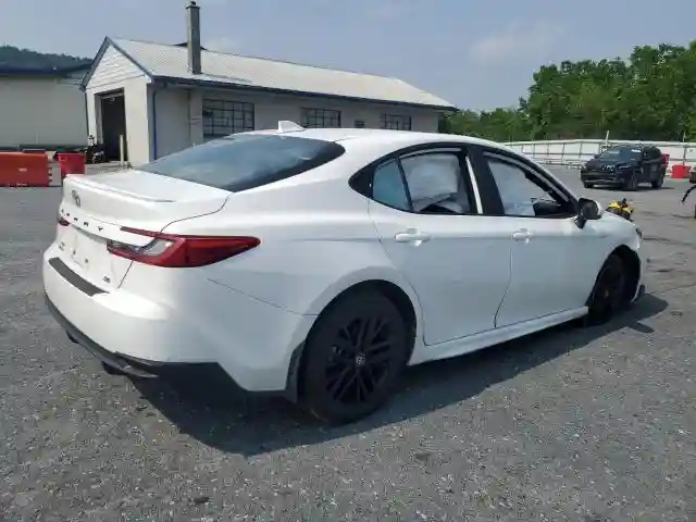 4T1DBADK3SU000532 2025 TOYOTA CAMRY-2