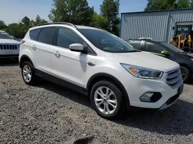 1FMCU9HD6JUB84556 2018 FORD ESCAPE-3
